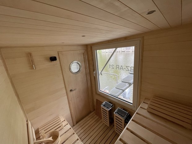 Hausboot mit Sauna