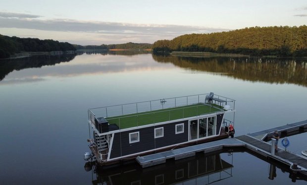 Luxus-Hausboot-Sauna-Hausboot-01
